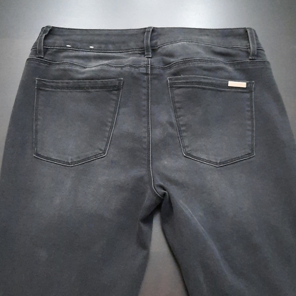 WHBM Floral Embroidered Jeans - Picture 7 of 9